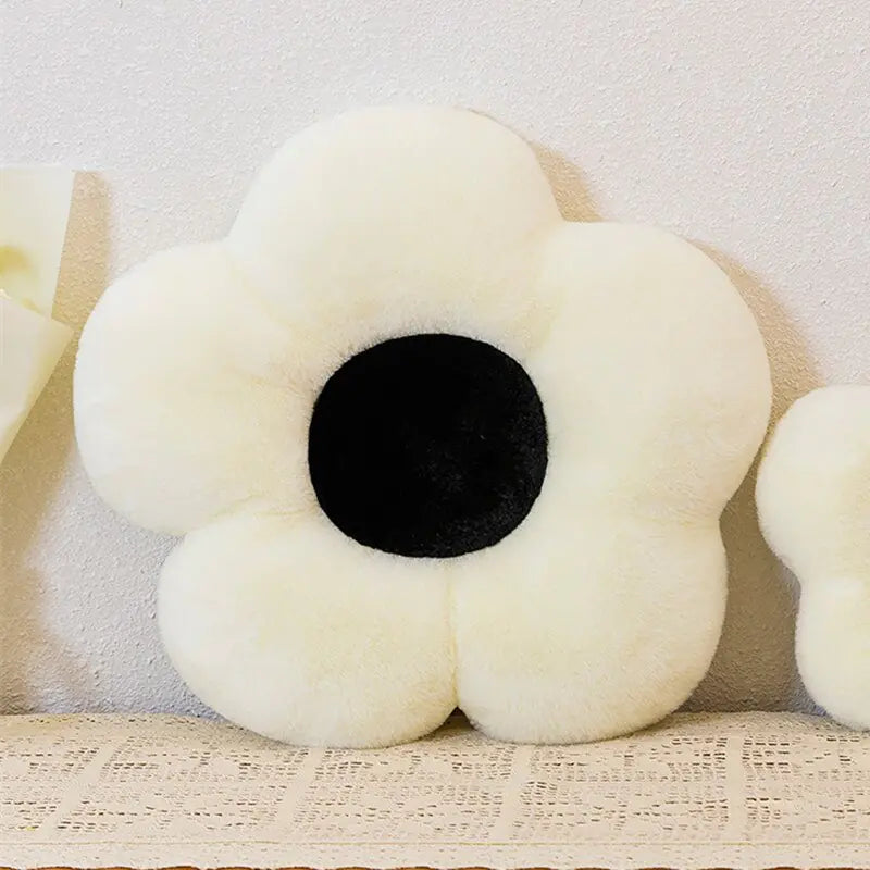 FLOWER PLUSH PILLOW