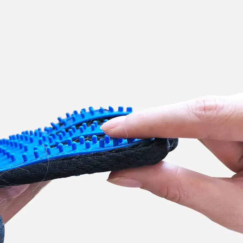 ANTI-HAIR GROOMING GLOVE FOR PETS