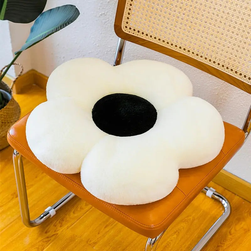 FLOWER PLUSH PILLOW